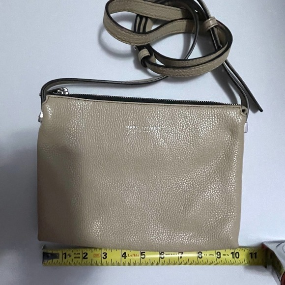 marc Jacobs Taupe Leather Crossbody Handbag - Picture 9 of 10